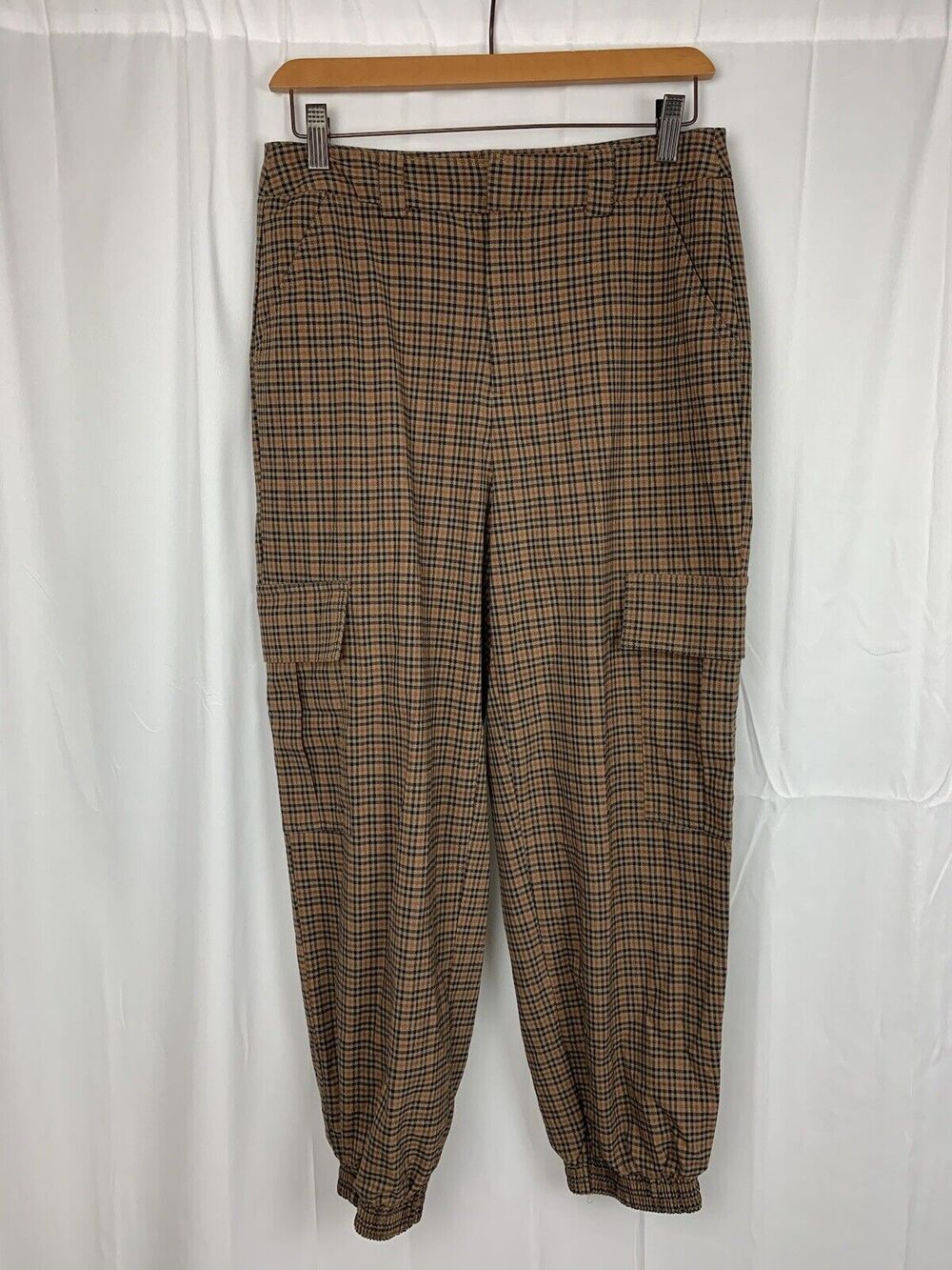 Urban Outfitters Checkered Plaid Cargo Jogger Pants Brown/Black size M